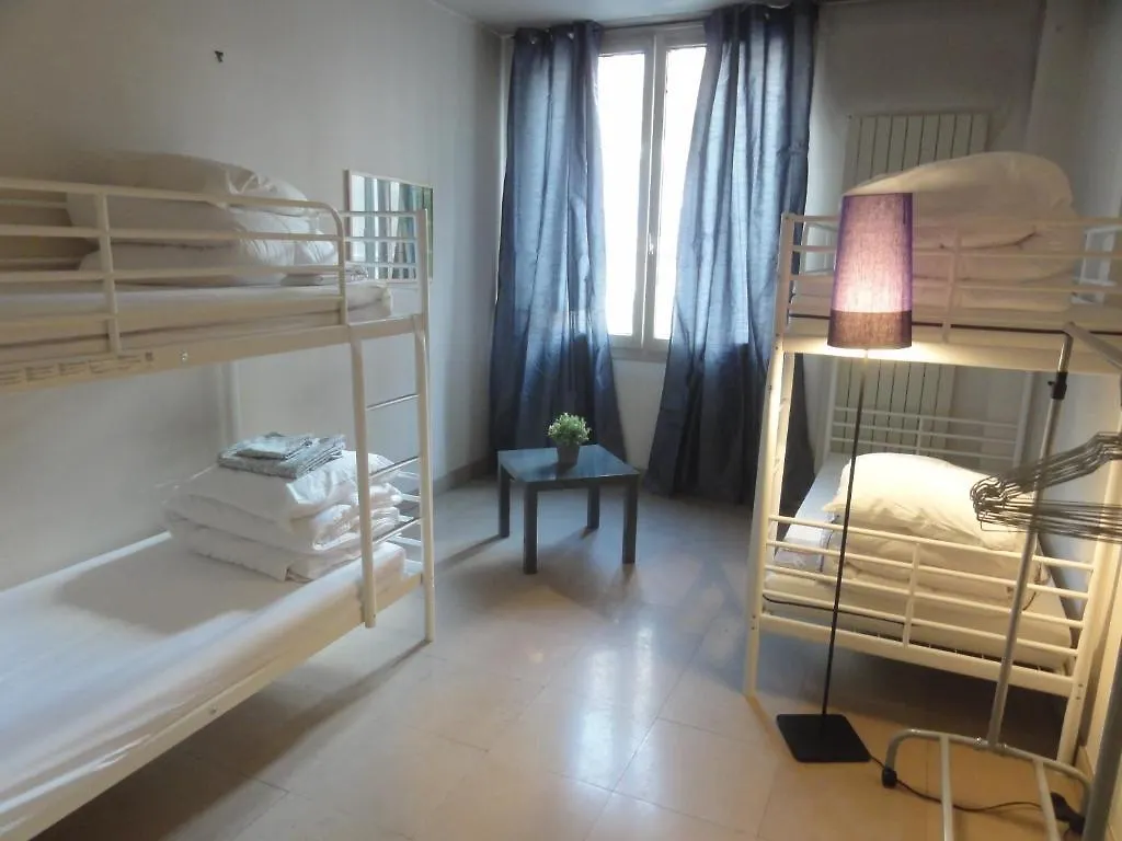 Hostel Justabed